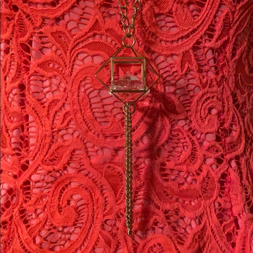 Beautiful Coral Lace Top, XS - Picture 3 of 3